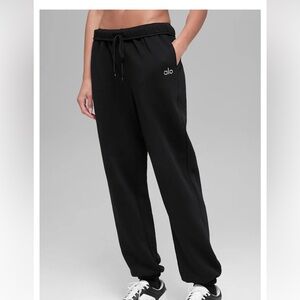 ALO Yoga Black Sweatpants